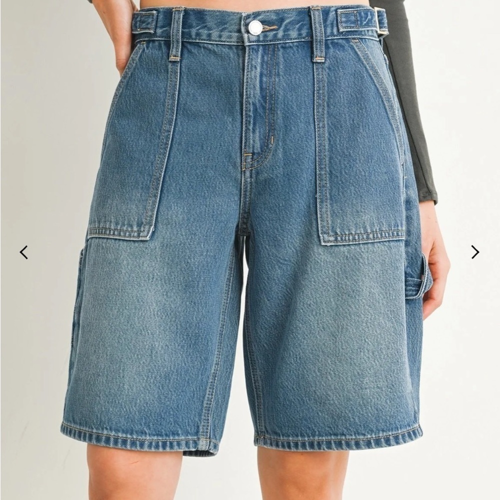 New with tags Just Black Denim Women's Blue Denim Shorts size small - Picture 2 of 3